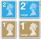 Fra i nuovi francobolli, introdotti con tre settimane di anticipo rispetto alle modifiche, anche quelli «large», qui confrontati con i tagli base